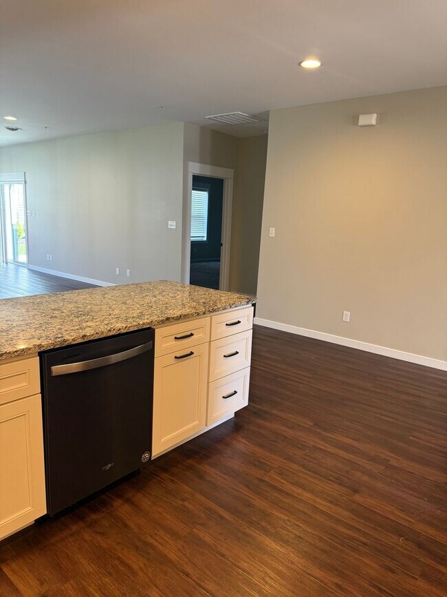 Building Photo - 3 Bedroom, 3 Bathroom - Shippensburg, PA!