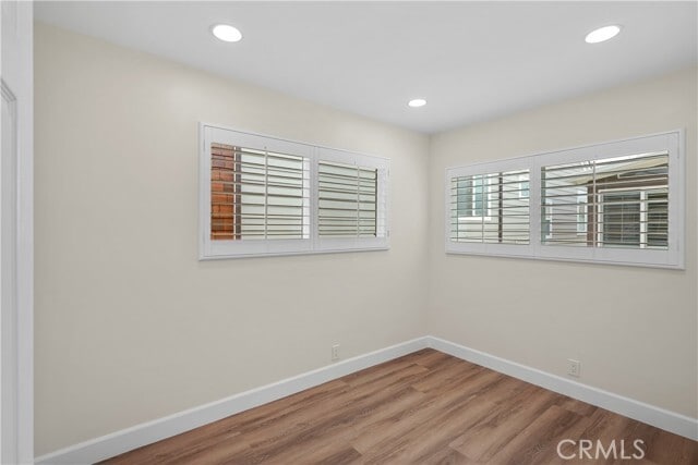Building Photo - 121 Topaz Ave