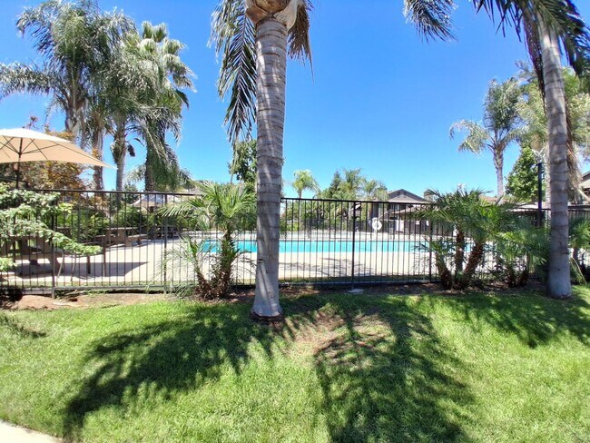 Building Photo - MOVE-IN SPECIAL: HALF OFF THE 1ST MONTH'S RENT – Beautifully Updated 2 Bedroom, 1 Bathroom Condo!