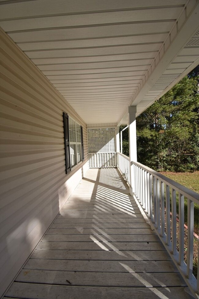 Building Photo - Coming Soon: 3 Bedroom 2.5 Bathroom-Pets Okay