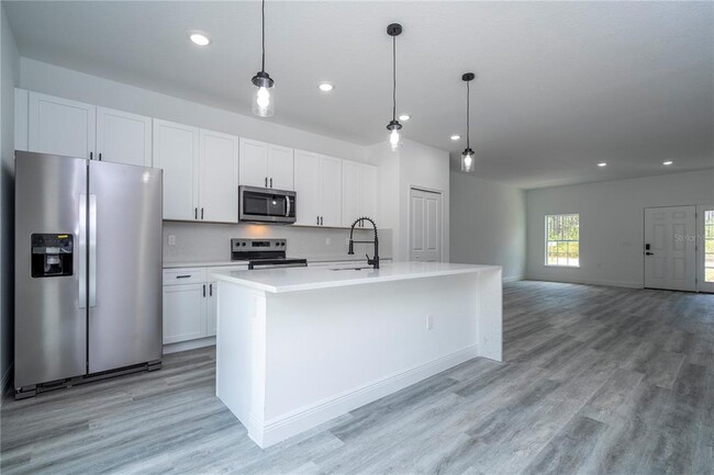 Building Photo - 2580 Gaillardia Dr
