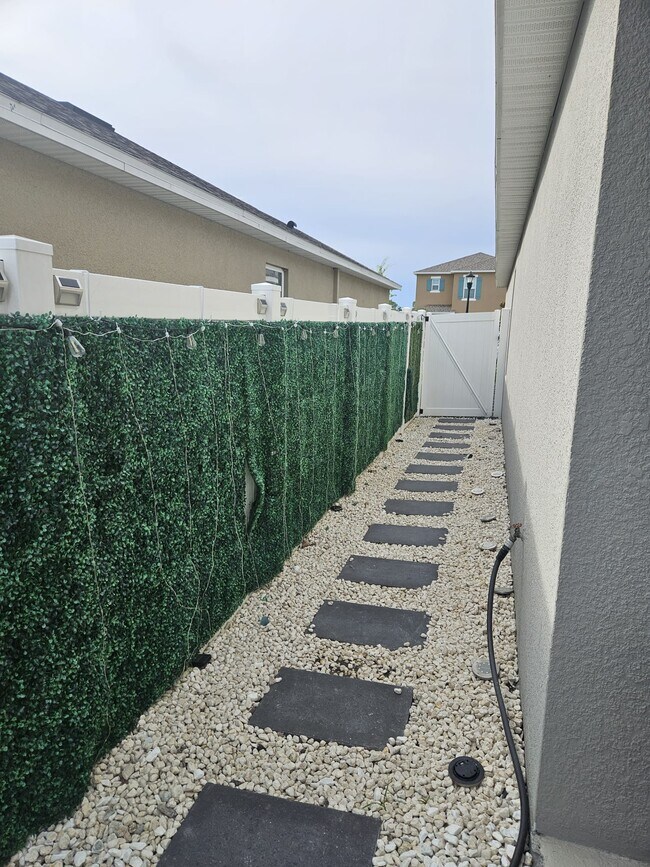 Building Photo - 2442 Taloncrest Ct