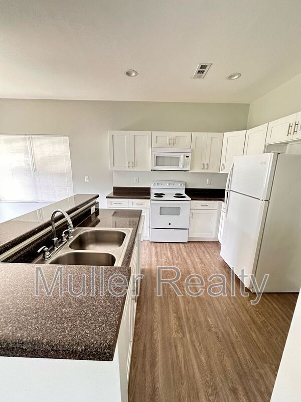 Building Photo - 4803 Fennel Rd