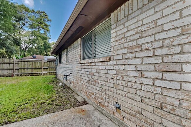 Building Photo - 3214 Evergreen Glade Dr