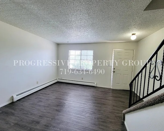 Building Photo - 49 Chestnut Dr