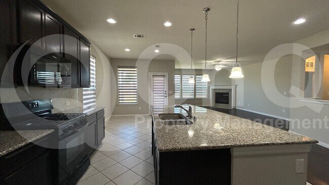 Building Photo - 2221 Candler Club Way