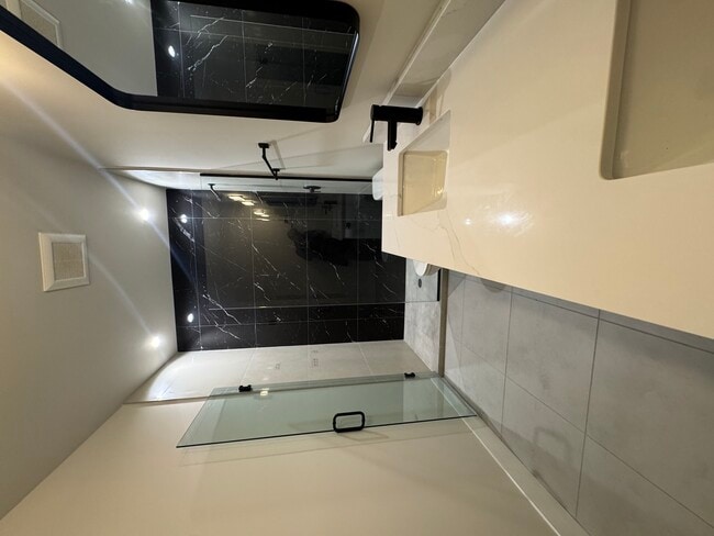 Building Photo - 451 E Pershing Rd