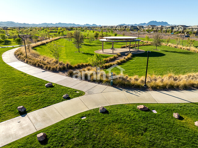 Building Photo - 72 Pyramid Lake Ln