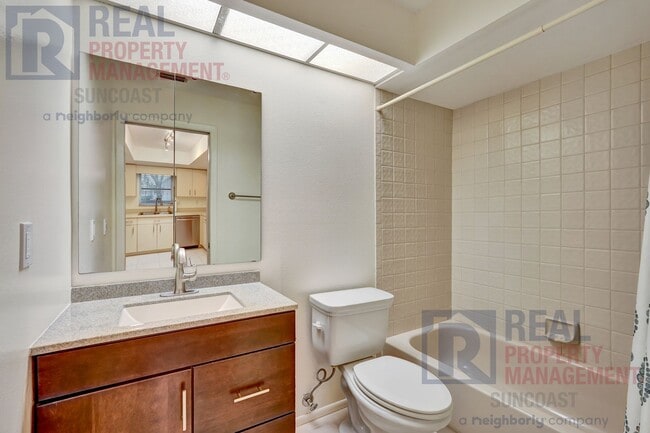 Building Photo - 3777 Bonaventure Ct