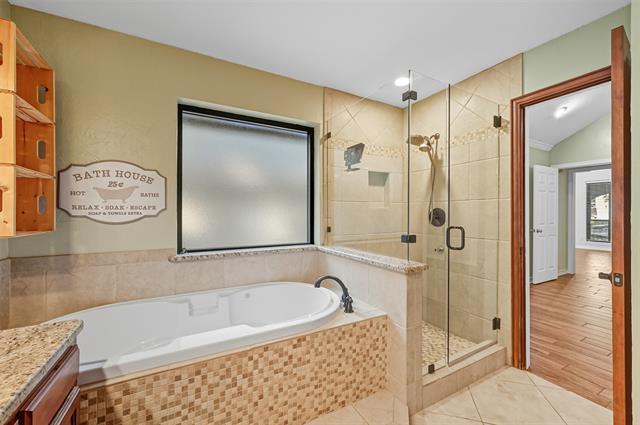 Building Photo - 1520 Bellechase Dr