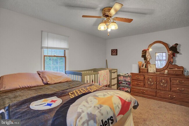 Building Photo - 24414 Graham Ave