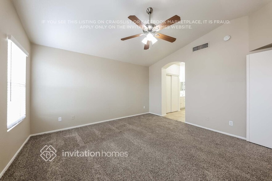 Building Photo - 11322 W Alice Ave