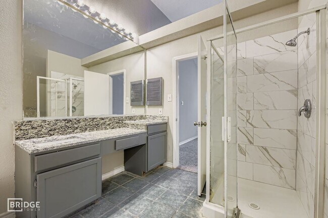 Building Photo - 1322 Jasmine Dr