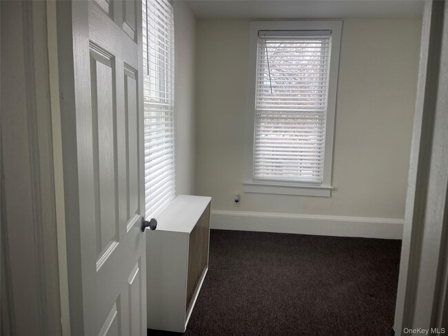 Building Photo - 200 Claridge Ave