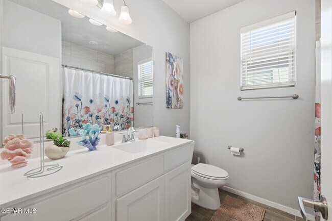 Building Photo - 1052 Summer Breeze Pl