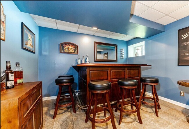 Building Photo - 138 Harvest Rd