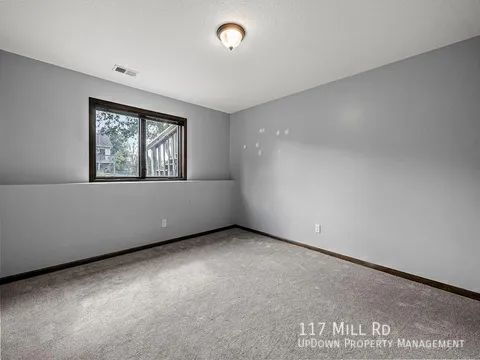 Building Photo - 117 Mill Rd