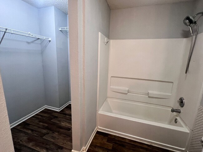 Building Photo - 2726 Chilton Dr