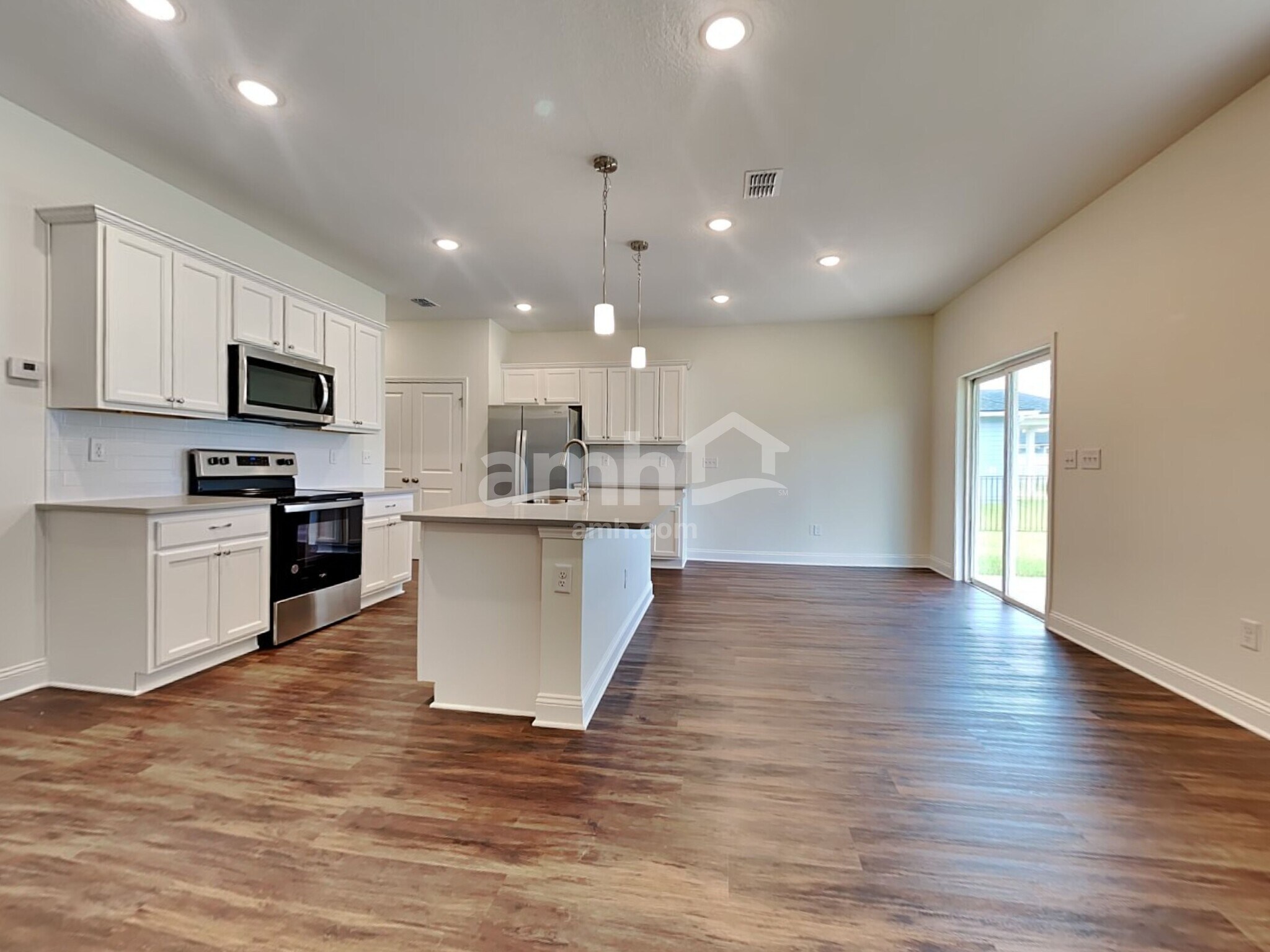 Building Photo - 518 Onate Cir