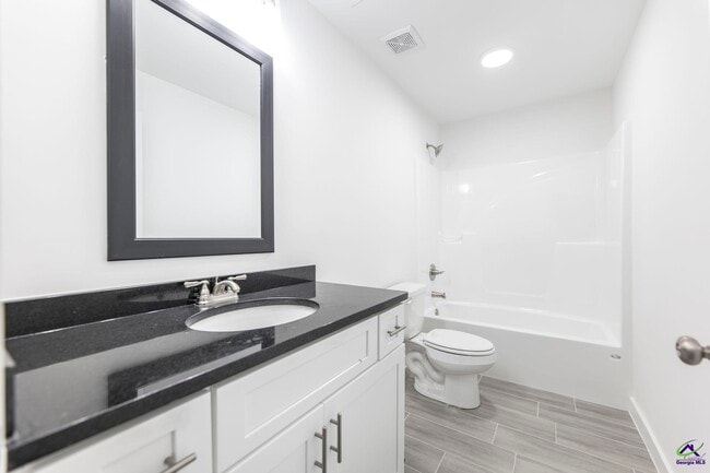 Building Photo - 107 Leisure Pointe Rd