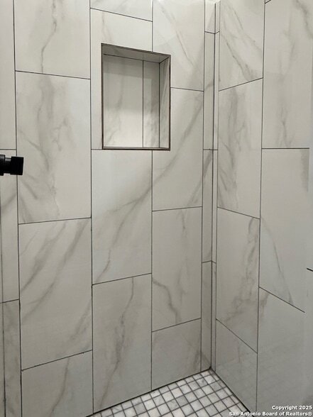 Building Photo - 3274 I-35