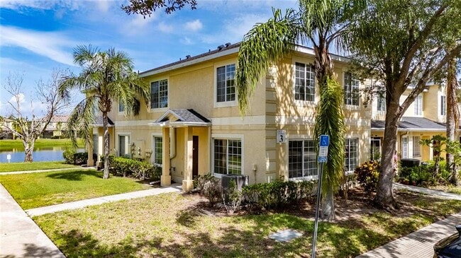 Building Photo - 10737 Keys Gate Dr