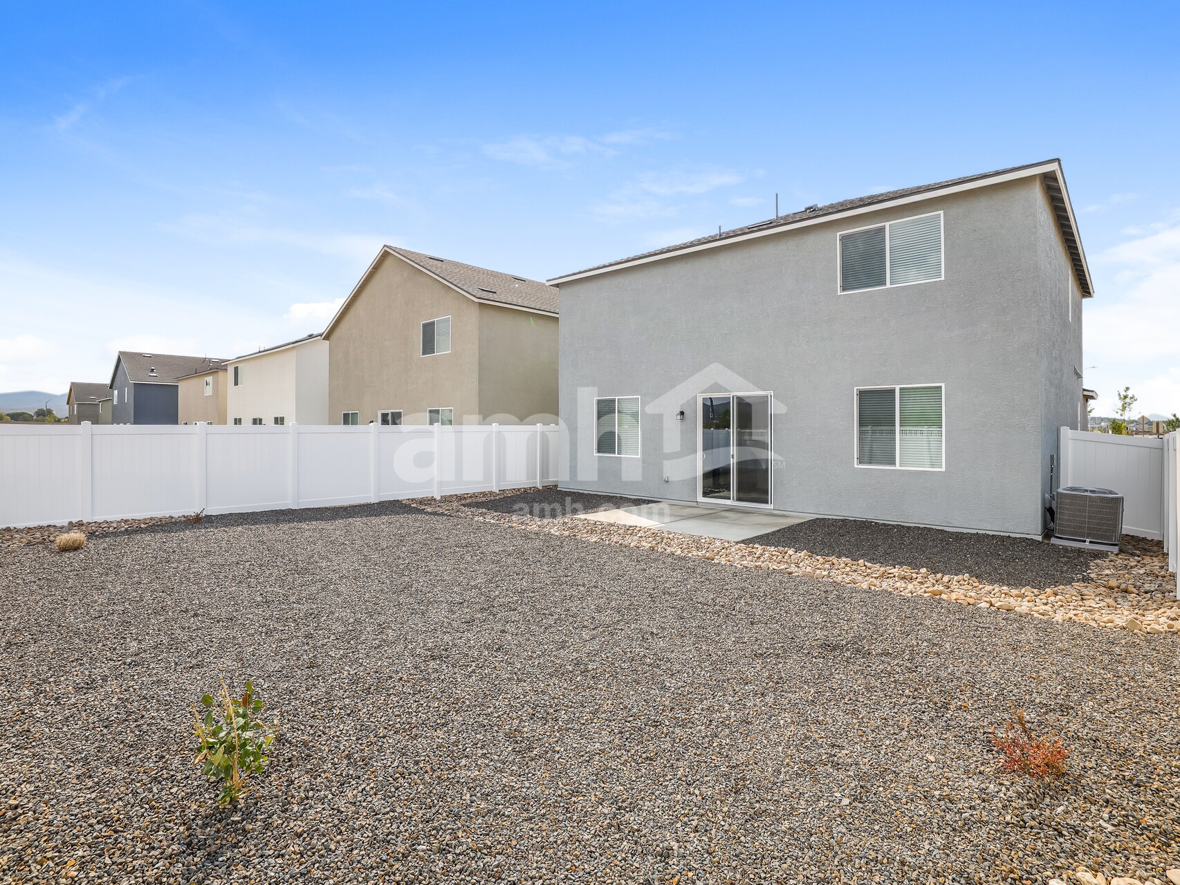 Building Photo - 2328 Dolly Ave