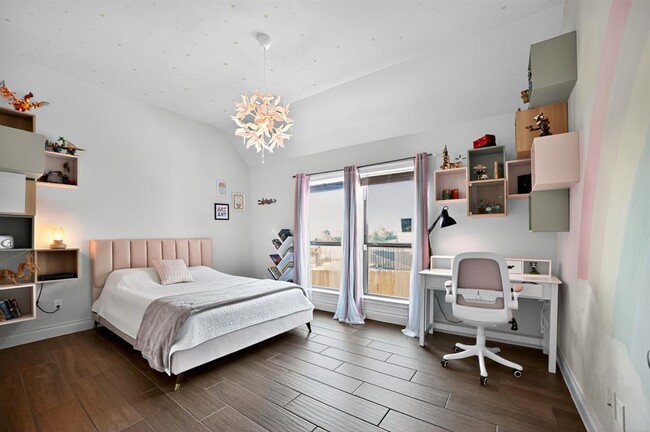 Building Photo - 1904 Woolsey Wy