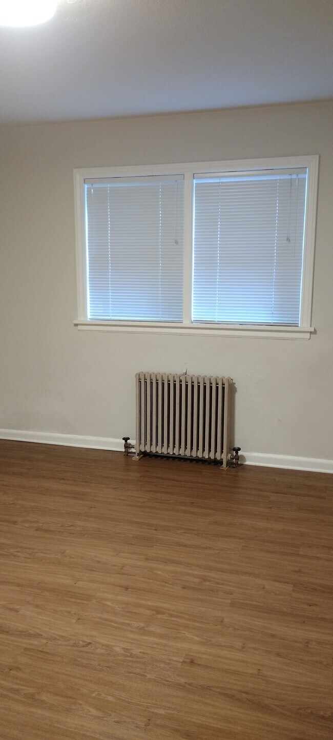 Building Photo - 632 Washington Ave