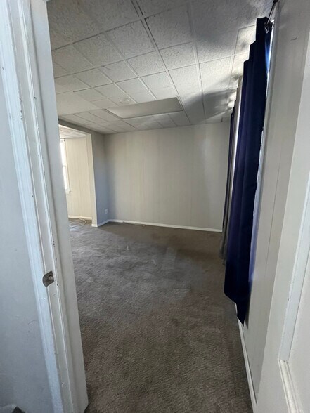 Building Photo - 917 N Cicero Ave