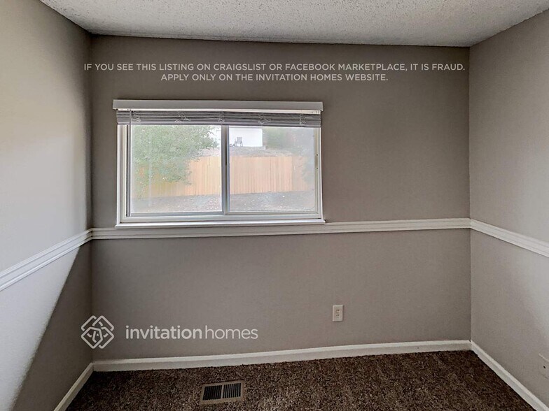 Building Photo - 21581 E Aberdeen Dr