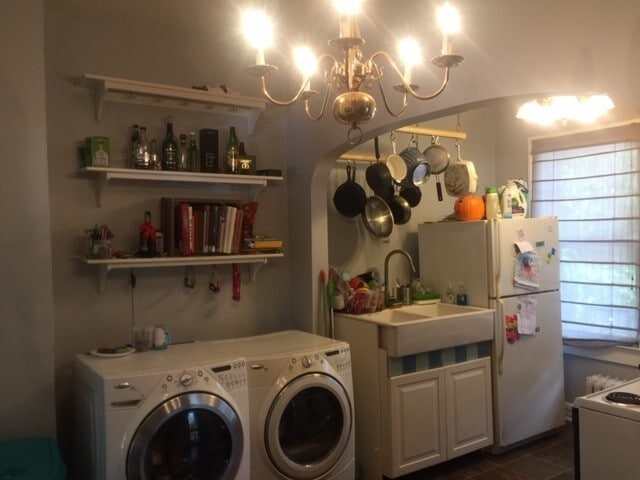 Building Photo - Charming bungalow in the heart of Colonial Williamsburg!