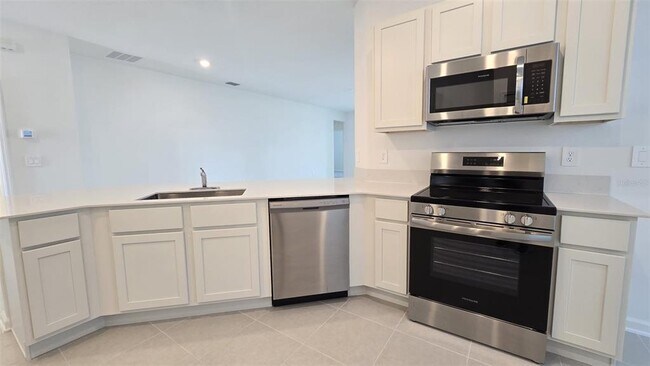 Building Photo - 2452 Bluestone Rd