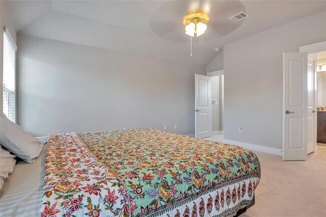 Building Photo - 9302 McKnight Loop