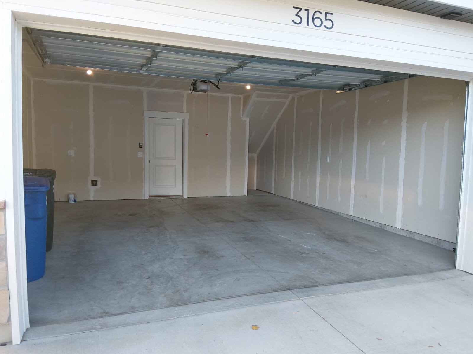Building Photo - 3165 S 350 W