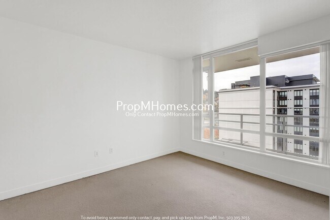 Building Photo - Modern 2-Bedroom, 2-Bath Condo with Stunni...