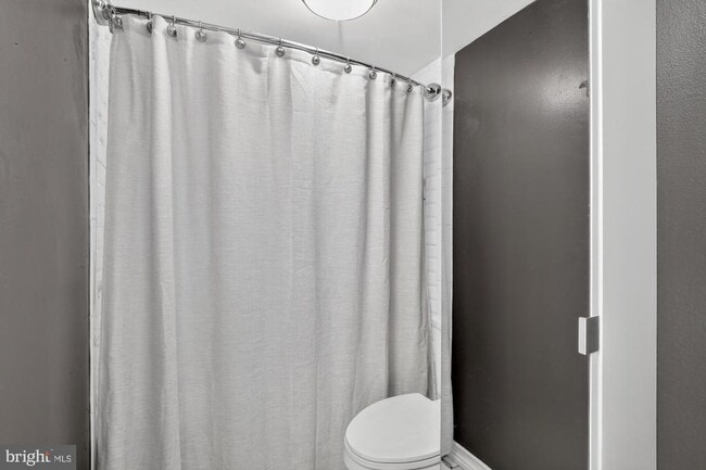 Building Photo - 313 Sage Ln