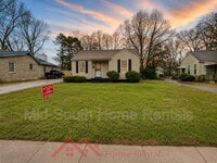 Building Photo - 1060 Salem St