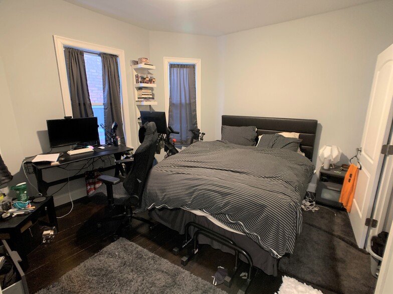 Building Photo - 43 Saint Paul St