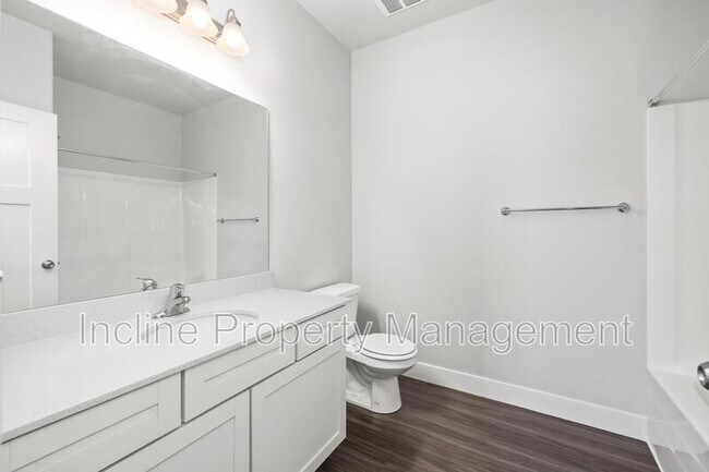 Building Photo - 359 W 785 N