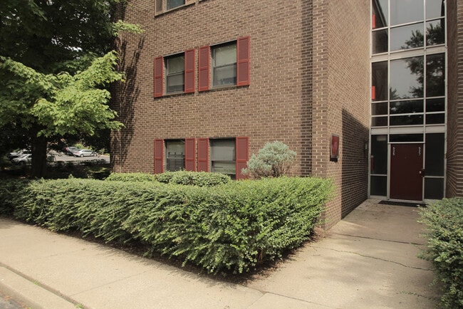 Primary Photo - 511 Todd St