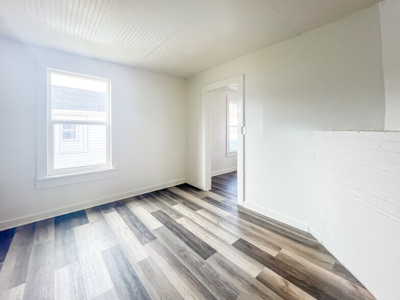 Building Photo - 2300 Raleigh St