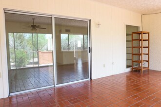 Building Photo - 830 W Rio-Altar