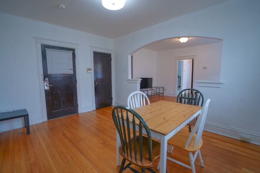 Building Photo - 750 Leland Ave