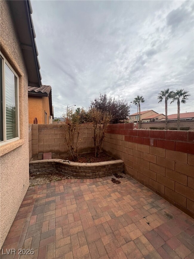 Building Photo - 9304 Long Grove Ave