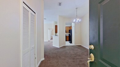 Building Photo - Beautiful Condominium on Beach Blvd!