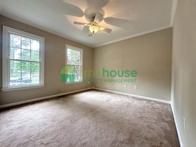 Building Photo - 2849 Crossings Dr