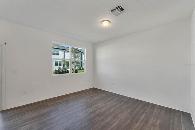 Building Photo - 840 Grandin St