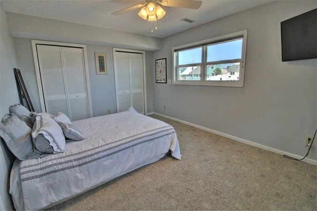 Building Photo - UNBELIEVEABLE VIEWS - Ocean Front OFF SEAS...