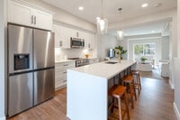 Building Photo - Butterfield Crest